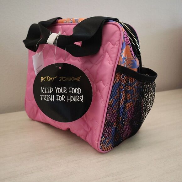 Betsey Johnson TBJ-1286 Pink Multi Heart Insulated Lunch Tote W/Mesh Pouch - Picture 2 of 9